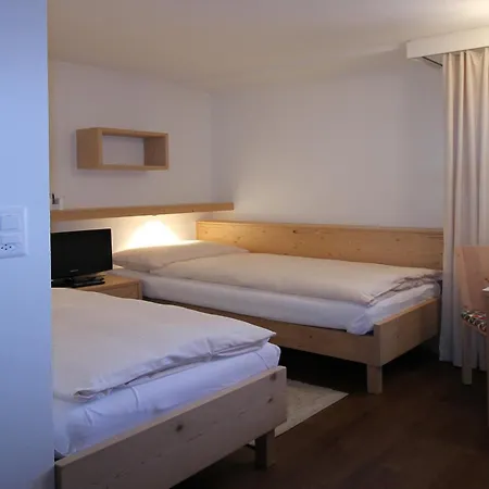 Apartamento Residenza Lagrev Nr 013 - Typ 10b - Hochparterre - Ost *